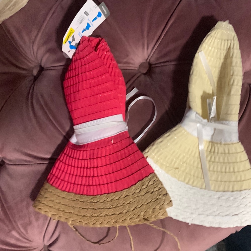 2 hats
